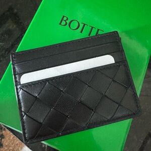 NWT Bottega Veneta Intrecciato Woven Leather Card Case in Black